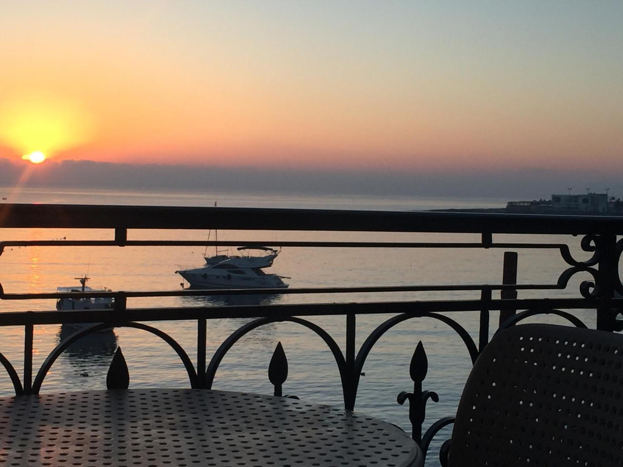 Apartment Maltese Balcony *